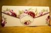 cod - 2033
Invitatie de nunta din carton cu ornament
florar accesorizata cu eticheta.
Se pliaza in forma de plic
Pretul contine, TVA 
iar inscriptionarea este de 0,70 lei/buc
Montajul este optional = 0,15 lei/buc 

 